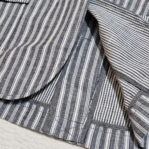 Banana Republic Light-Weight Cotton Striped Belted Blazer Blue/White. Size 12. - Picture 8 of 11